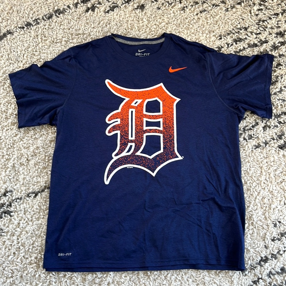 Men’s Nike DRI-FIT Detroit Tigers t-shirt